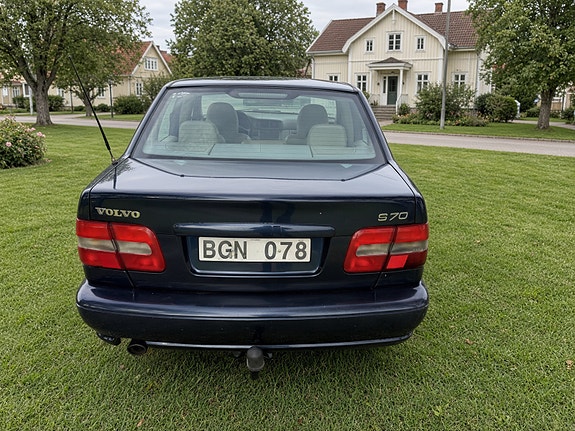 Volvo S70 2 of 10