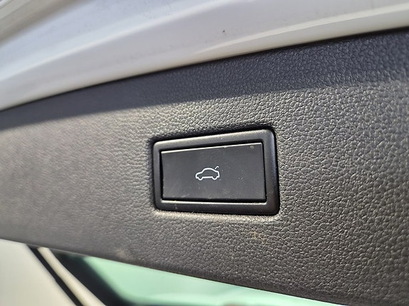 Volkswagen Tiguan 25 of 25