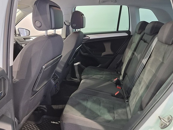 Volkswagen Tiguan 20 of 25