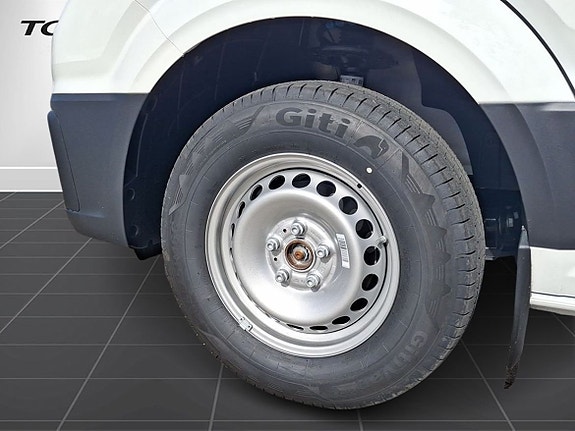 Volkswagen Crafter 7 of 11