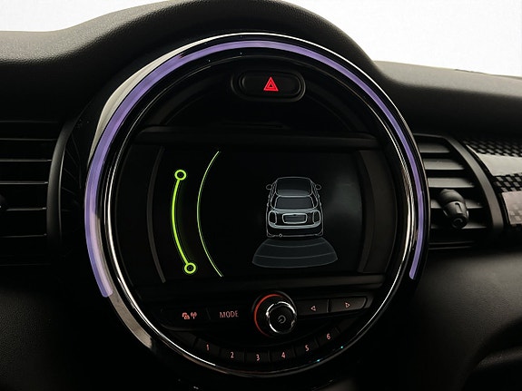 MINI Cooper S 16 of 28