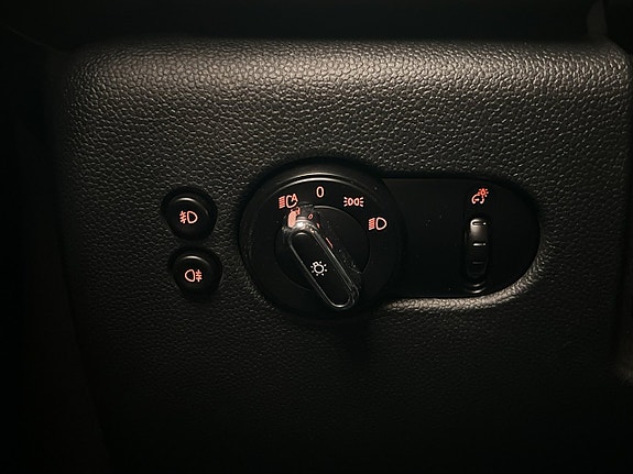 MINI Cooper S 24 of 28