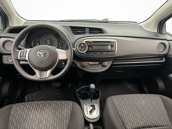 Toyota Yaris 12 of 23