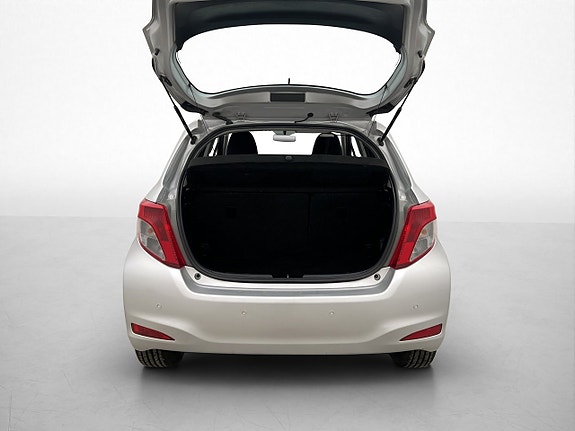 Toyota Yaris 10 of 23