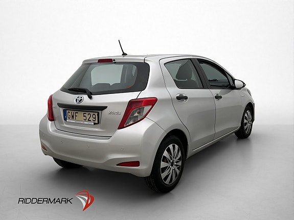 Toyota Yaris 8 of 23