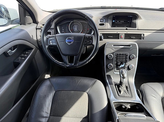 Volvo XC70 12 of 13