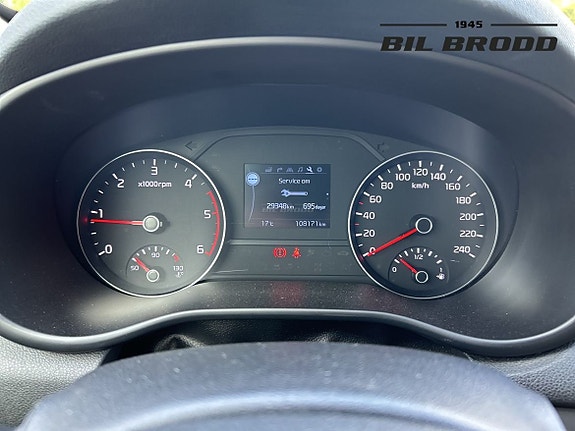 Kia Sportage 10 of 14