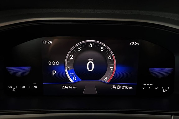 Volkswagen T-Roc 15 of 21