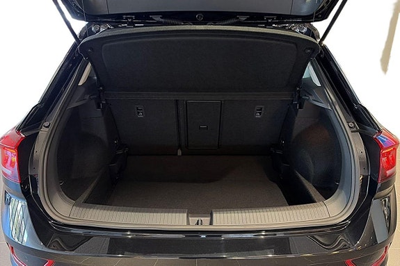 Volkswagen T-Roc 20 of 21