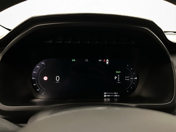Volvo XC90 15 of 30