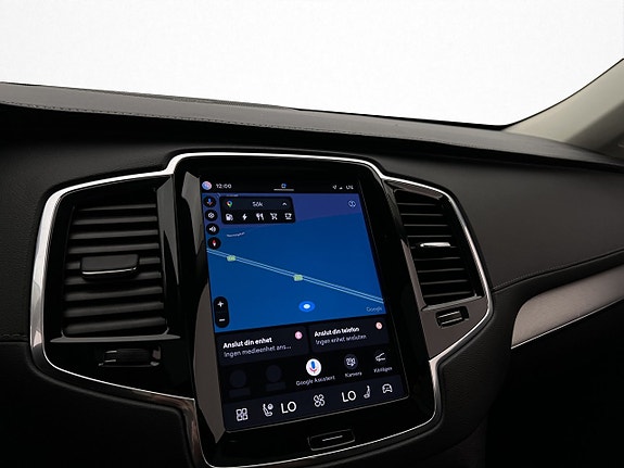 Volvo XC90 27 of 30