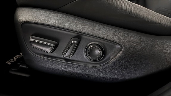 Toyota RAV4 15 of 16