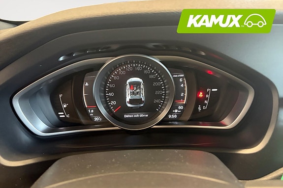 Volvo V40 Cross Country 12 of 20