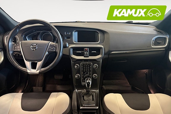 Volvo V40 Cross Country 10 of 20
