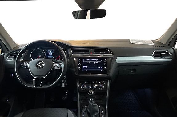 Volkswagen Tiguan 9 of 14