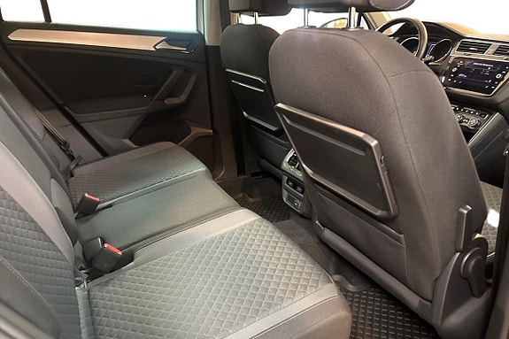 Volkswagen Tiguan 11 of 14