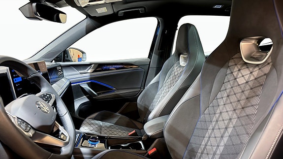 Volkswagen Tiguan 8 of 23