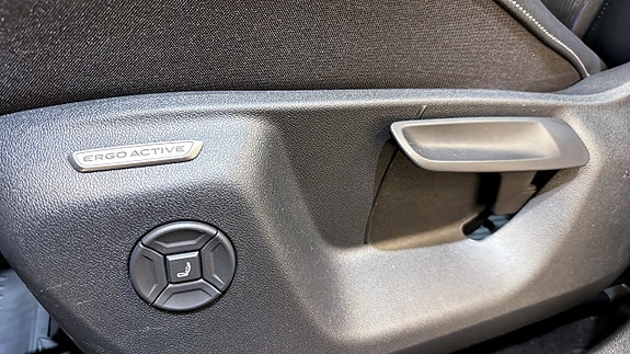 Volkswagen Tiguan 18 of 23