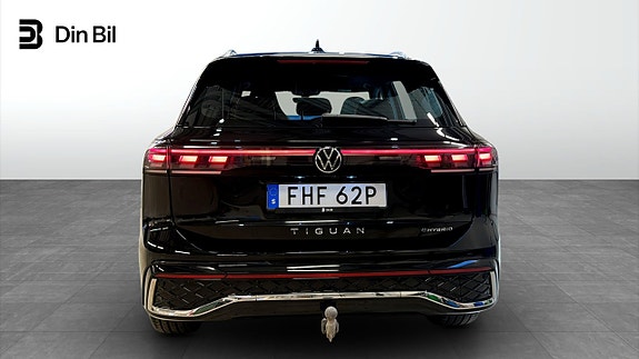 Volkswagen Tiguan 5 of 23