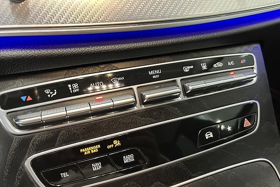 Mercedes-Benz E220 d 13 of 14