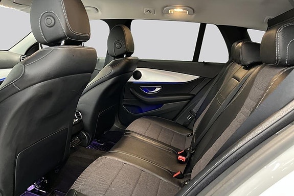 Mercedes-Benz E220 d 9 of 14