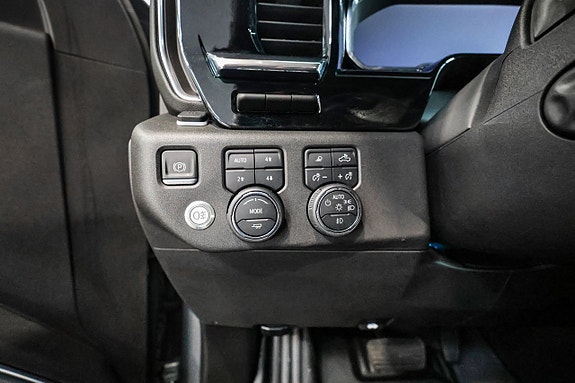 Chevrolet Silverado EV 30 of 30