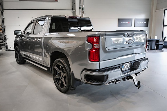 Chevrolet Silverado EV 5 of 30