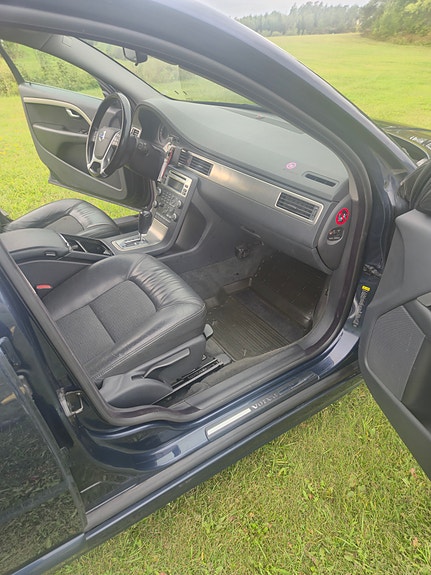 Volvo V70 16 of 16
