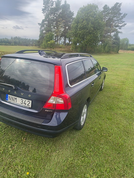 Volvo V70 6 of 16