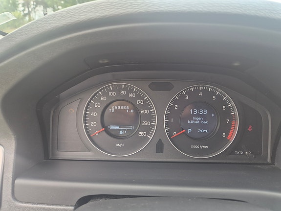 Volvo V70 7 of 16