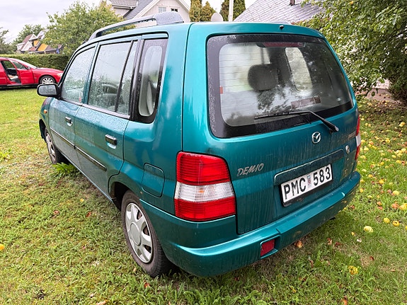 Mazda Demio 2 of 3