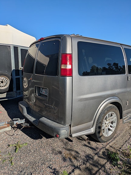 Chevrolet Express 3 of 5
