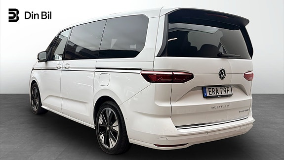 Volkswagen Multivan 3 of 12