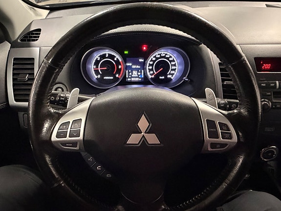 Mitsubishi Outlander 12 of 12