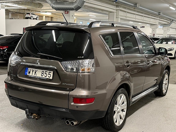 Mitsubishi Outlander 4 of 12