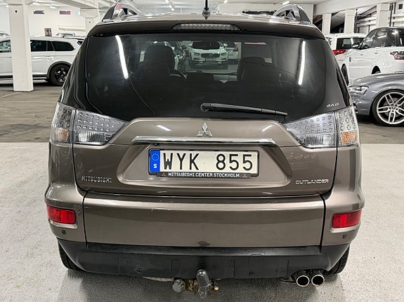 Mitsubishi Outlander 3 of 12