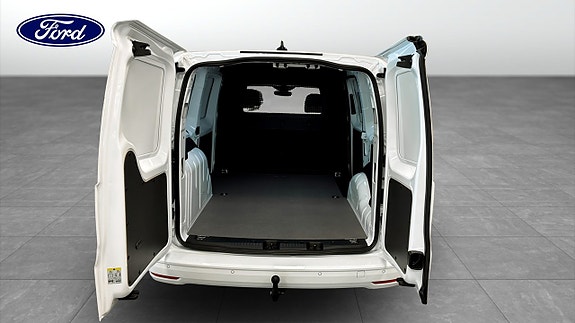 Ford Transit Connect 10 of 12