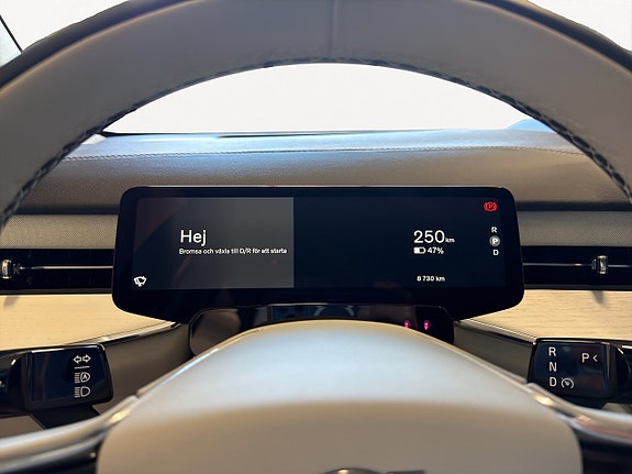 Volvo EX90 11 of 22