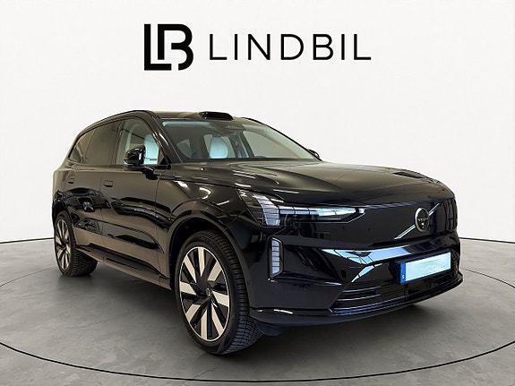 Volvo EX90 7 of 22