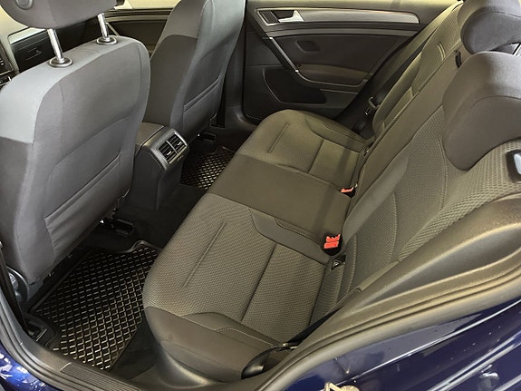 Volkswagen Golf I 13 of 24