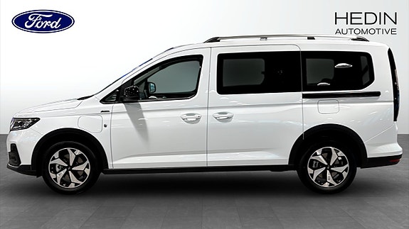Ford Connect Tourneo 6 of 14