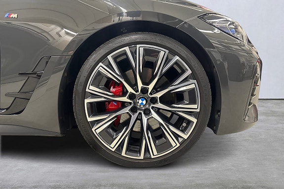 BMW M440i 14 of 25