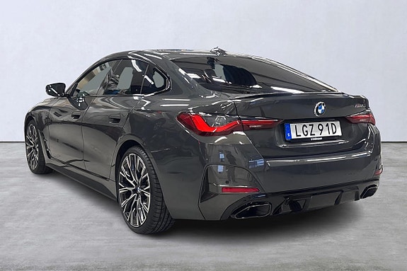 BMW M440i 4 of 25