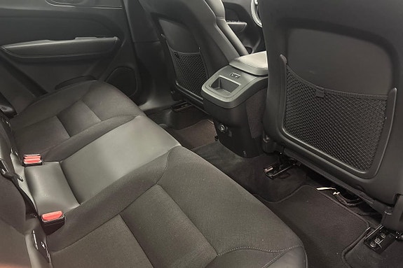 Volvo XC60 11 of 24