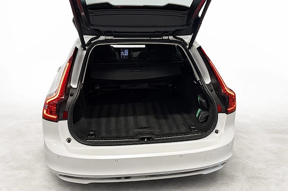Volvo V90 10 of 17