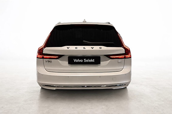 Volvo V90 7 of 17