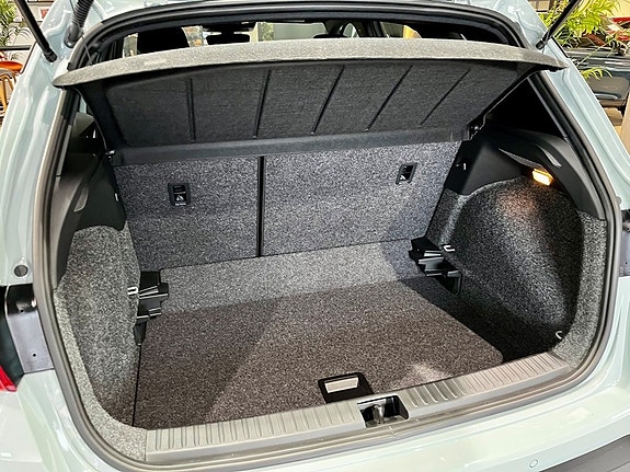 Seat Arona 5 of 7