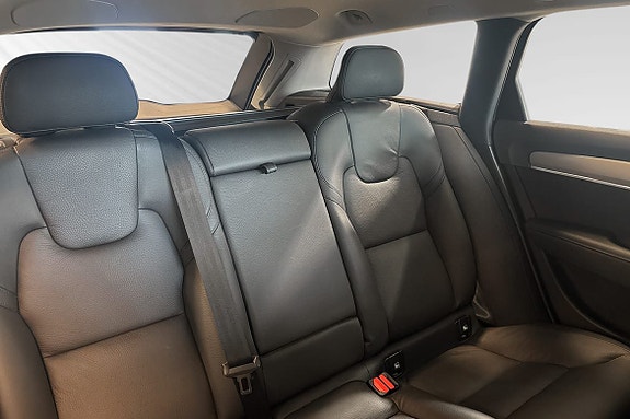 Volvo V90 11 of 25