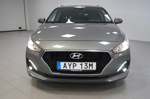 Hyundai i30 7 of 9