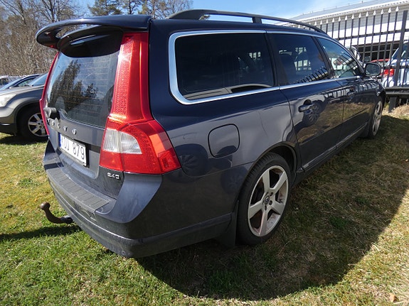 Volvo V70 5 of 14